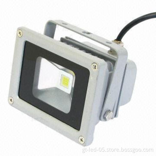 30W LED Floodlight with 700lm Luminous Flux, 0.9 Power Factor, CE and RoHS Marks